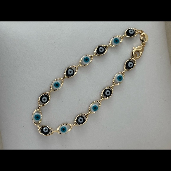 18k Gold Filled Evil Eye Bracelet - Picture 4 of 6